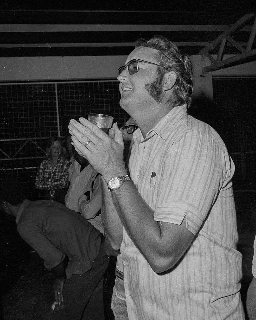 bushy park sht 01 tender foot