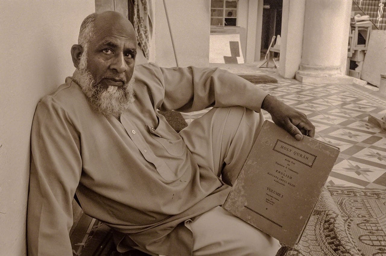 Maulana Saied Piprawala, Jama Masjid 1976 h3-03-28