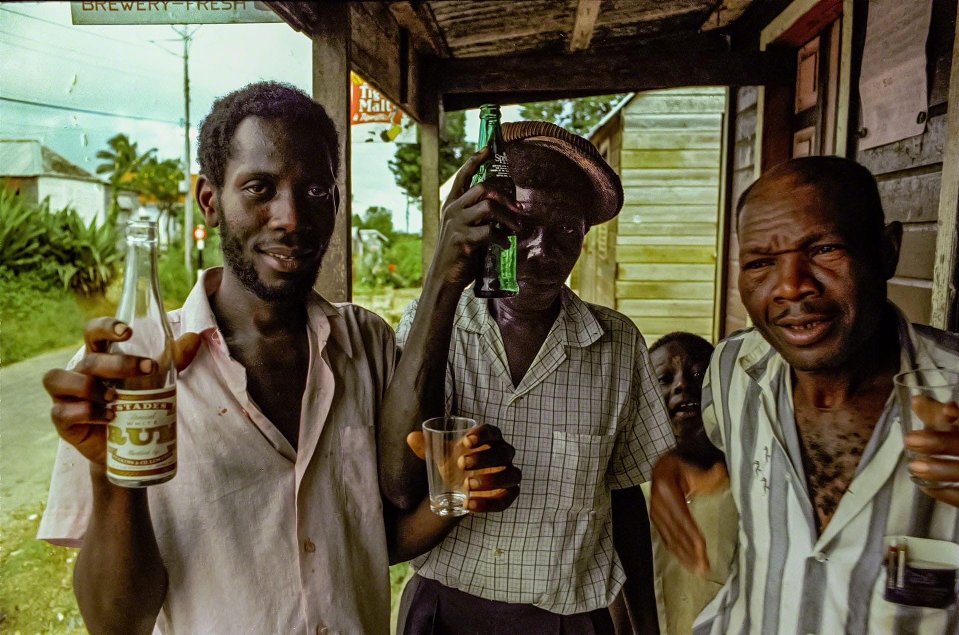 Gentlemen at Mrs. Parris' Shop - mp01-721209-0016