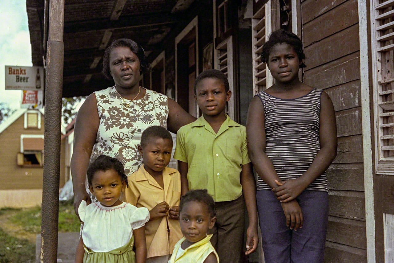 mp20 711225 parris family 18